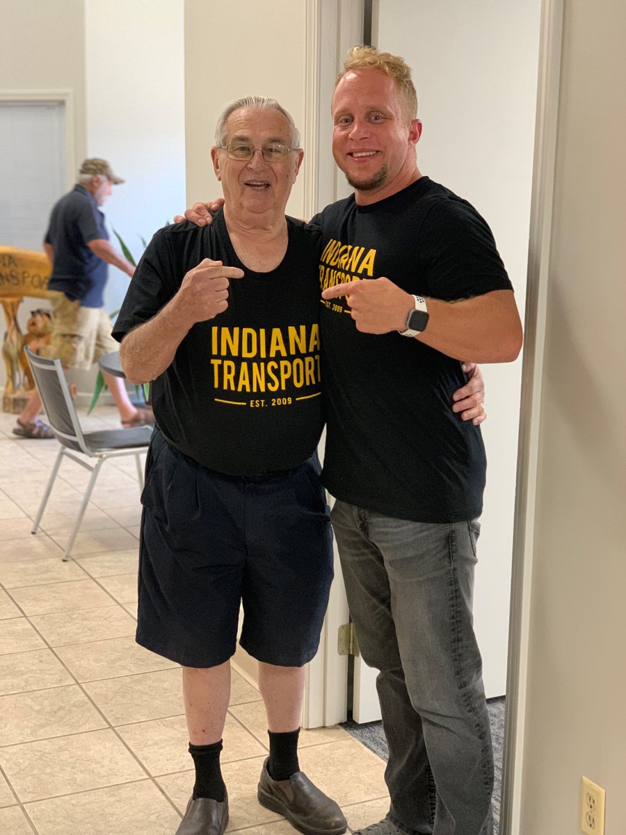 INDtransport's tweet photo. Phil and Sheets are here to wish you a GREAT weekend and a HAPPY Friday😃 Safe travels to those of you who are on the road today! https://t.co/zsRLvRlT8Z