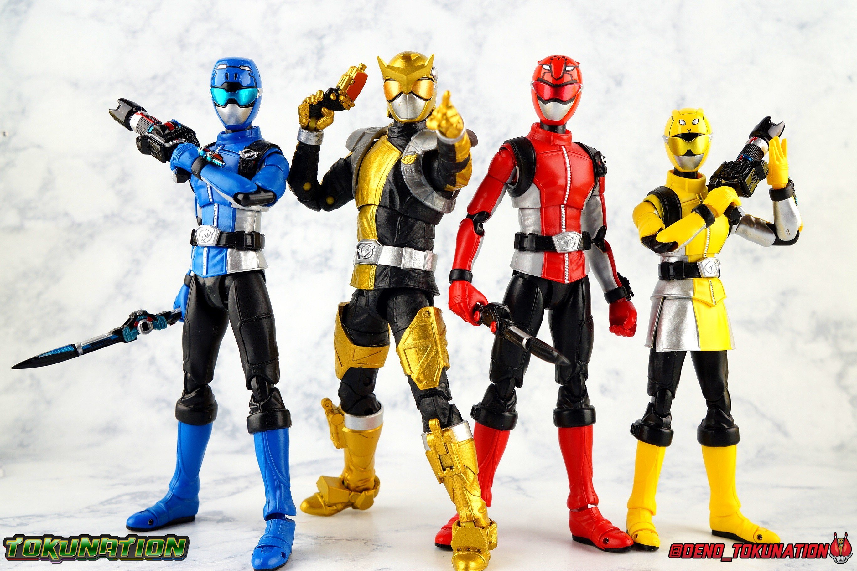 Gold ranger store beast morphers