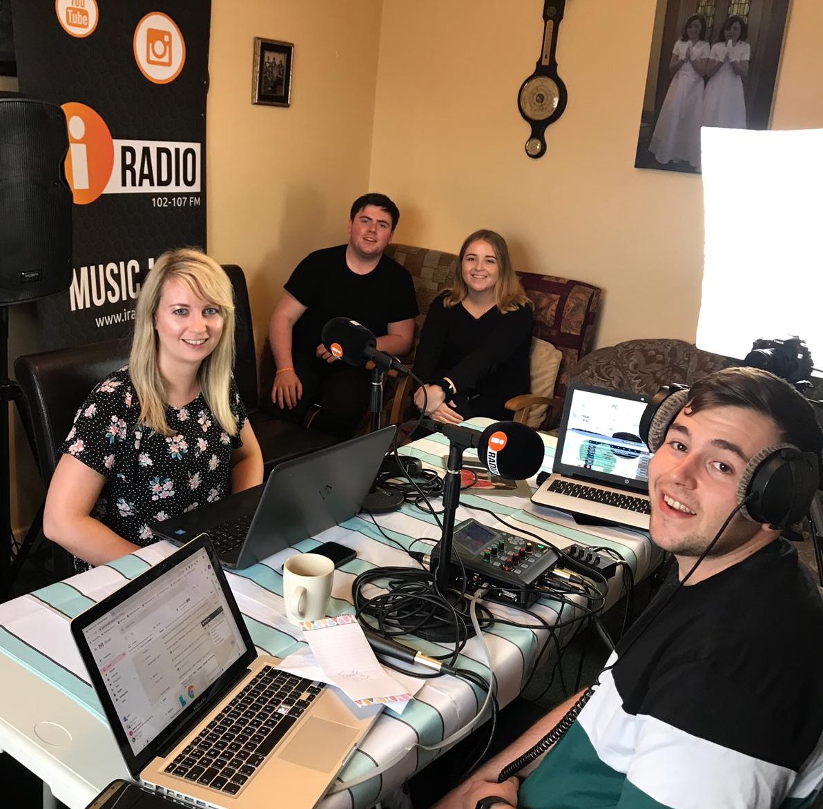 ThisisiRadio's tweet photo. The tea and biscuits are out in force! ☕️ 🤣
@DJDaveDuke & @fcorbetttweets are LIVE from Dave’s home house in Glenade, Co Leitrim wrapping up another week of #iGoHome with @ClaytonHotels 🙌 https://t.co/99vjwPxRSo