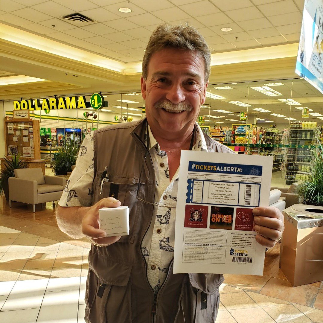 parklandmallrd's tweet photo. We are so happy for Gary Meding who won our contest for free #DinnerOnIce tickets and a beautiful piece of jewelry from The Golden Touch Goldsmiths yesterday! We hope you have a fantastic time.
#ParklandMall #TheExcitementIsBuilding #SupportLocal https://t.co/zfrxWe9Nr8