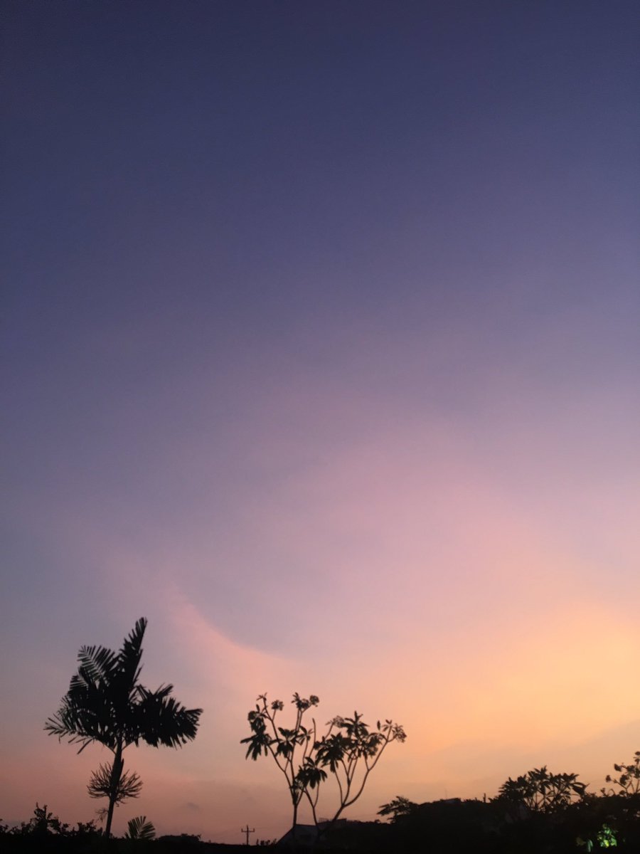 sasisaskia's tweet photo. Anyone else woke up to a beautiful sunrise this morning? https://t.co/sjBEceR2g2