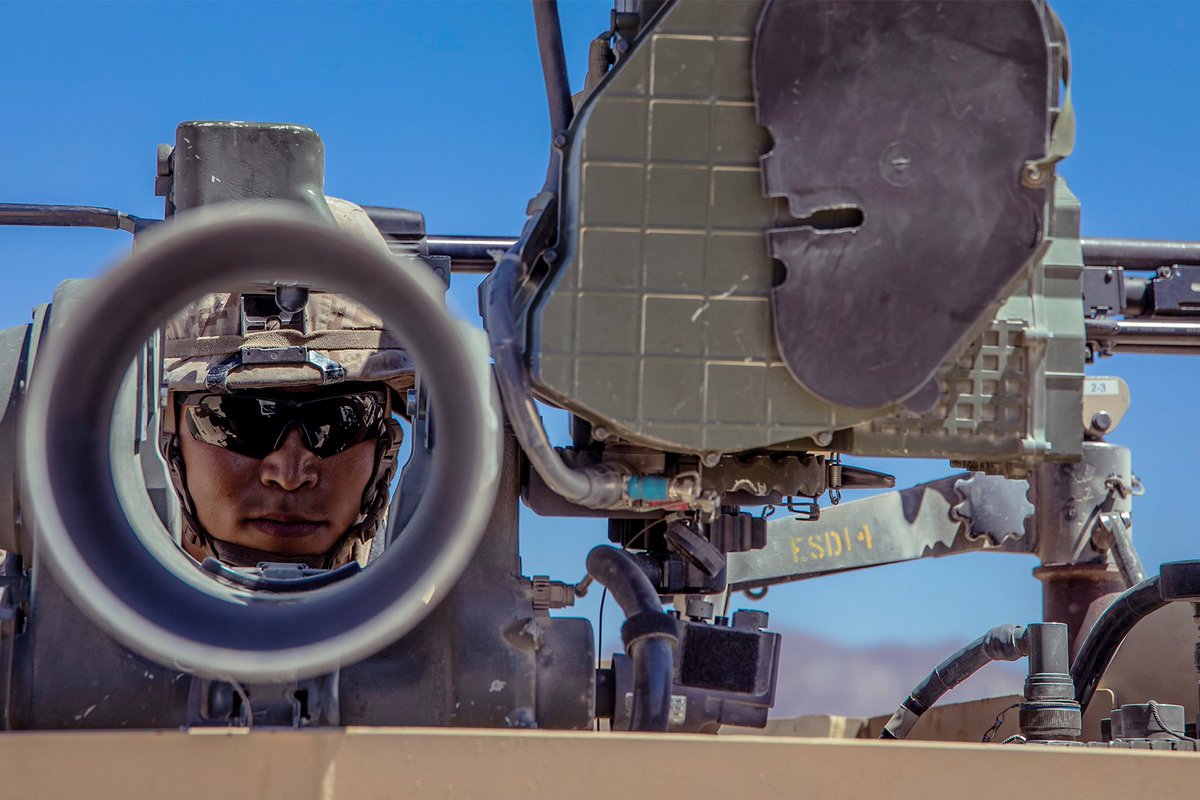 DeptofWar's tweet image. Tunnel vision.

A @USMC Marine conducts a weapon maintenance check during a training exercise at Marine Corps Air Ground Combat Center Twentynine Palms, Calif.