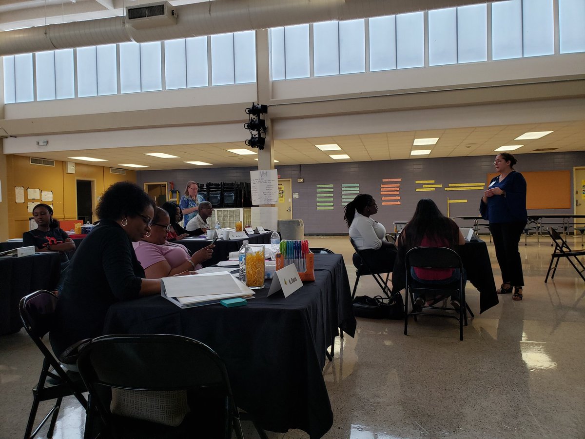 Angela Reese Marine tweet media