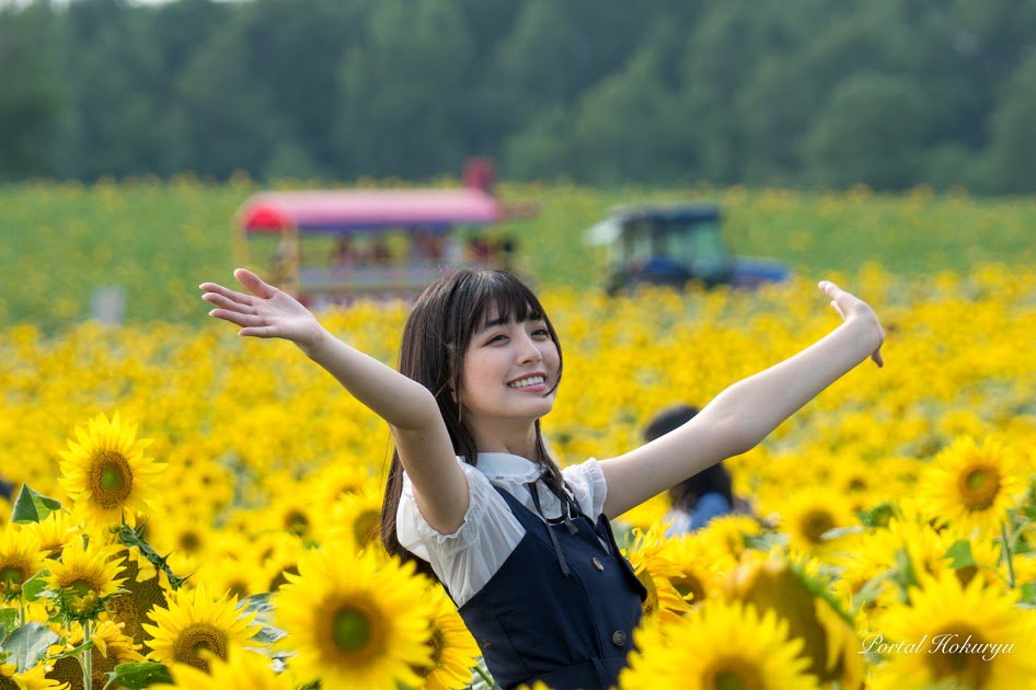 magicalidoling's tweet photo. 北竜町ポータル　日本一を誇るひまわりの里HPより

清水ひまわりさん（マジパン：マジカル・パンチライン）北竜町ひまわり観光大使にご就任！
https://t.co/S4azydclBH

画像をクリックしてみると
何百枚もの画像が置かれていました🤩 https://t.co/RjNSMZAl0O