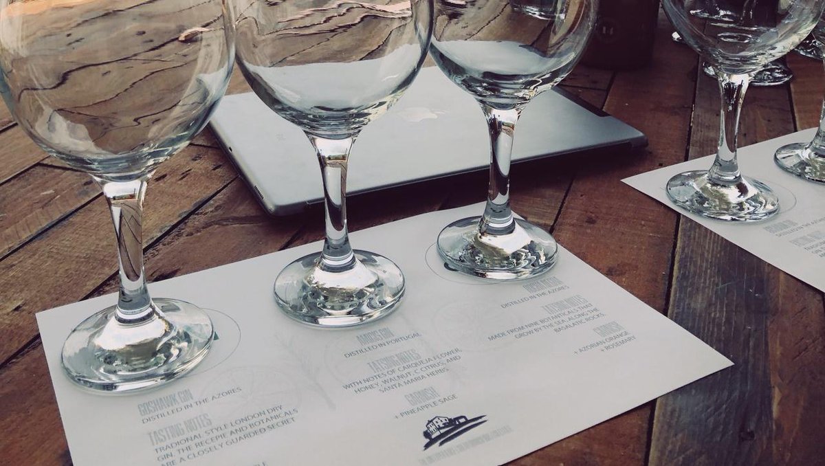 solar_branco's tweet photo. What is better than a Gin &amp; Tonic? Why a gin tasting of course. 

Our guests will be tasting 3 gins, from Goshhawk (Azores), Roche Negra (Azores) and Amasis (Portugal.) We will pair these with selected garnishes and tonic waters to compliment the gin.

#gin #gintonic https://t.co/s8WJ3p6tpj
