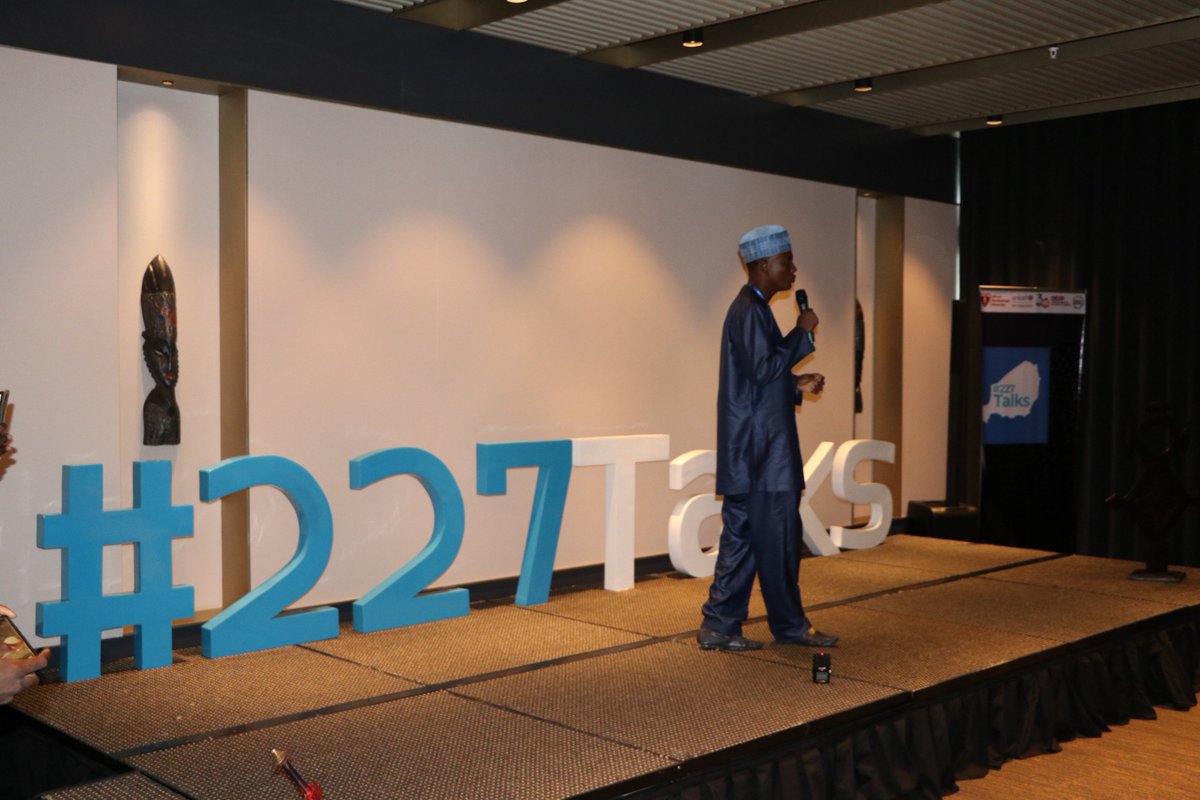 Unicefniger's tweet image. « Je viens de cette région connue pour son hospitalité légendaire, terre d’agriculture et d’élevage par excellence, connue pour son or rouge, cette région où le lac Tchad plein à craquer était notre réservoir et source de vie. » Mamadou Goni #227talks #YouthDay #GenUnlimited