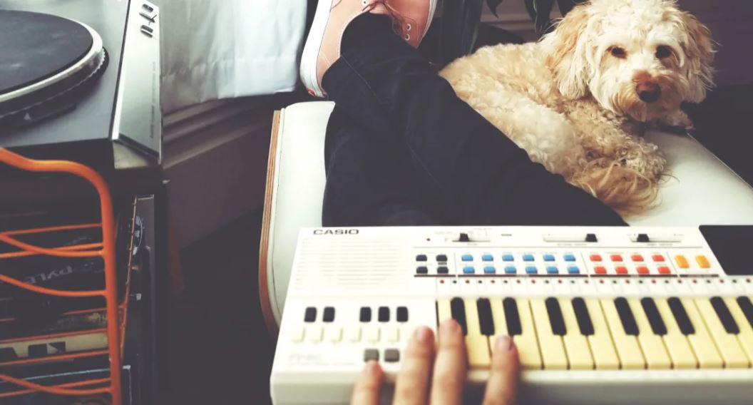 Learn how hobbies can improve your #happiness and #productivity at work. tinyurl.com/y3fhvqr2 #ExperiencesThatMatter