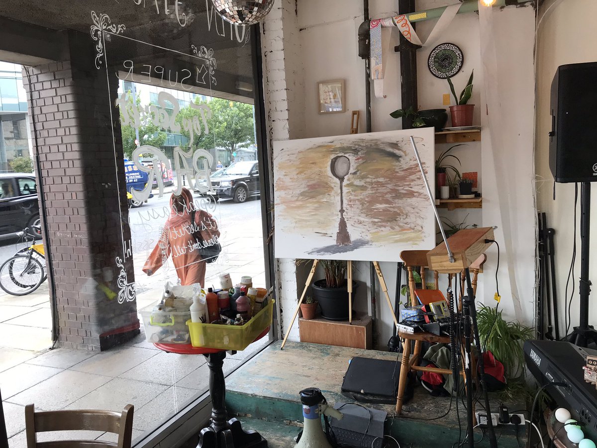 thejawline's tweet photo. @mrTonyLaw wonderful show tony! Cracking Performance! Talking of surreal comedy.... Iβm now chilling out painting at forest cafe with a theremin at my side :D #randomtandem https://t.co/IUzvJvsQmP