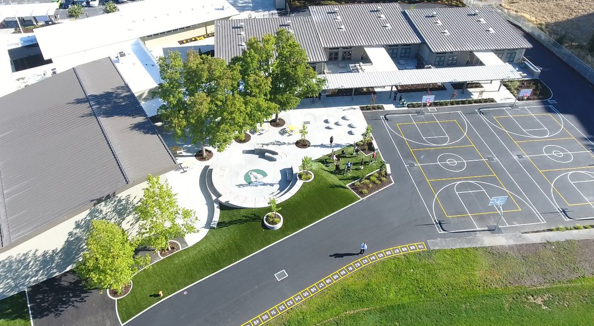 WCEdTech's tweet image. Nothing more priceless than seeing the look on student's faces when they take their first steps into student-centered learning environments. @TiceCreekWC @WalnutCreekSD Next up @WalnutCreekIS walnutcreeksd.org/wcitransformed #WCITransformed Brought to you by Measure D!