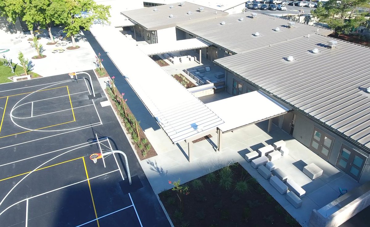 WCEdTech's tweet image. Nothing more priceless than seeing the look on student's faces when they take their first steps into student-centered learning environments. @TiceCreekWC @WalnutCreekSD Next up @WalnutCreekIS walnutcreeksd.org/wcitransformed #WCITransformed Brought to you by Measure D!