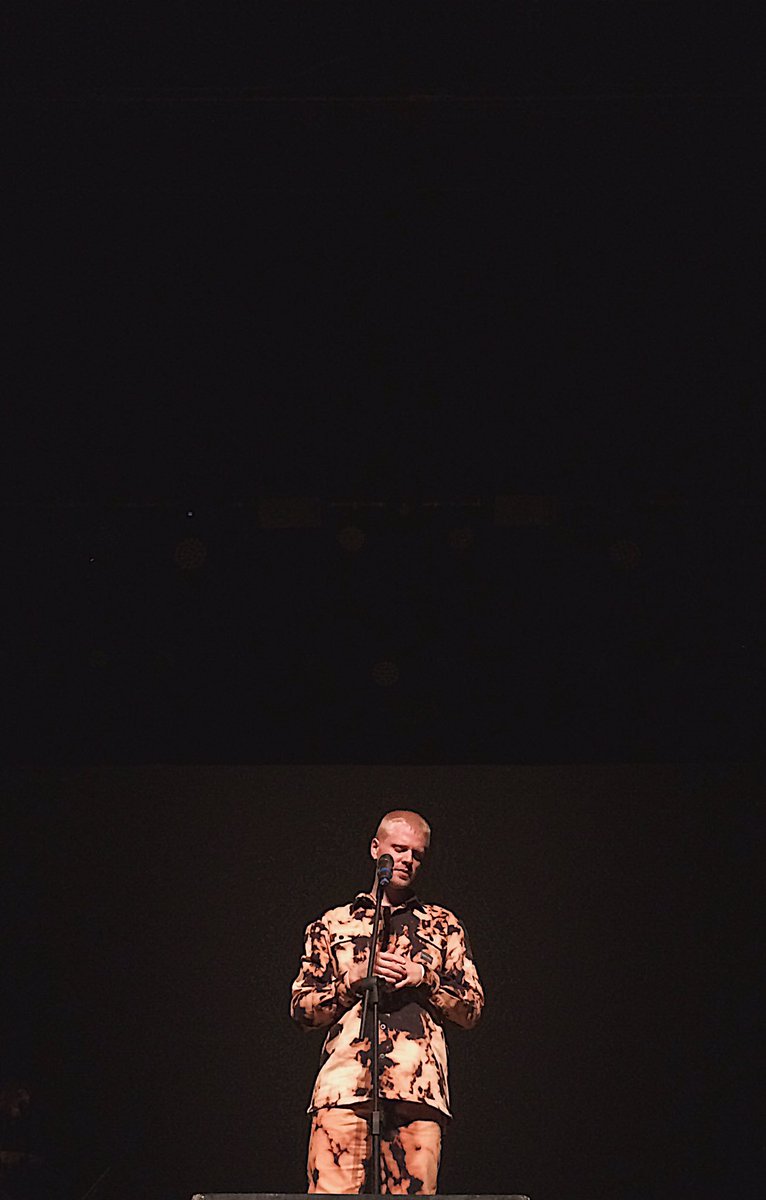 gabrielsva's tweet photo. Bom dia amadas. Vim deixar essas fotos BELAS aqui que tirei da #RitualTour com exclusividade no Bananada.
Voa! @davisabbag https://t.co/Bvh9446A3T