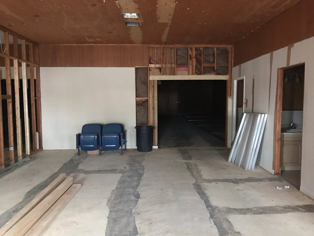 HealthSource_FL's tweet image. SNEAK PEAK: The construction is moving right along on our newest clinic! Stay tuned for more updates coming soon! #HealthSource #PensacolaChiropractor #ScenicHighway