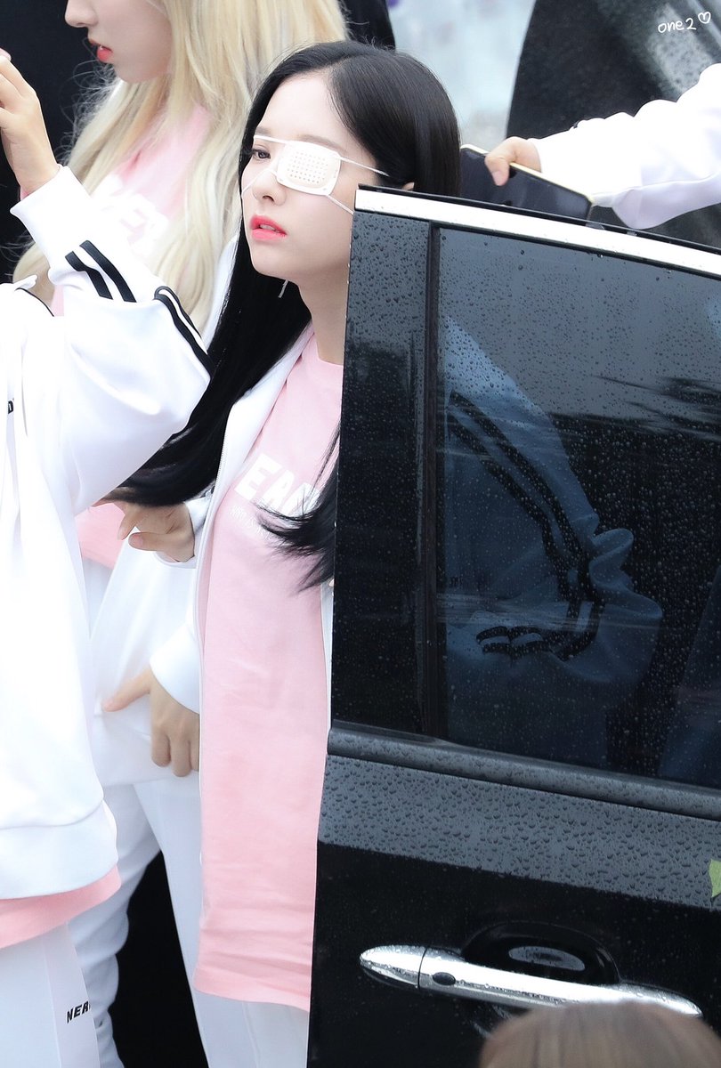 YtBn95's tweet photo. 190812 아육대 출근 🏃‍♀️🏃‍♀️
#설아 #SEOLA #BONA #보나 https://t.co/kpV3uW9MD2