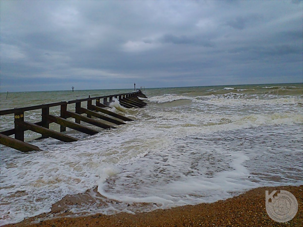KentstepP's tweet image. Ok latest photos taken today during the bad weather down at West Beach, got some good shots. enjoy - set 1