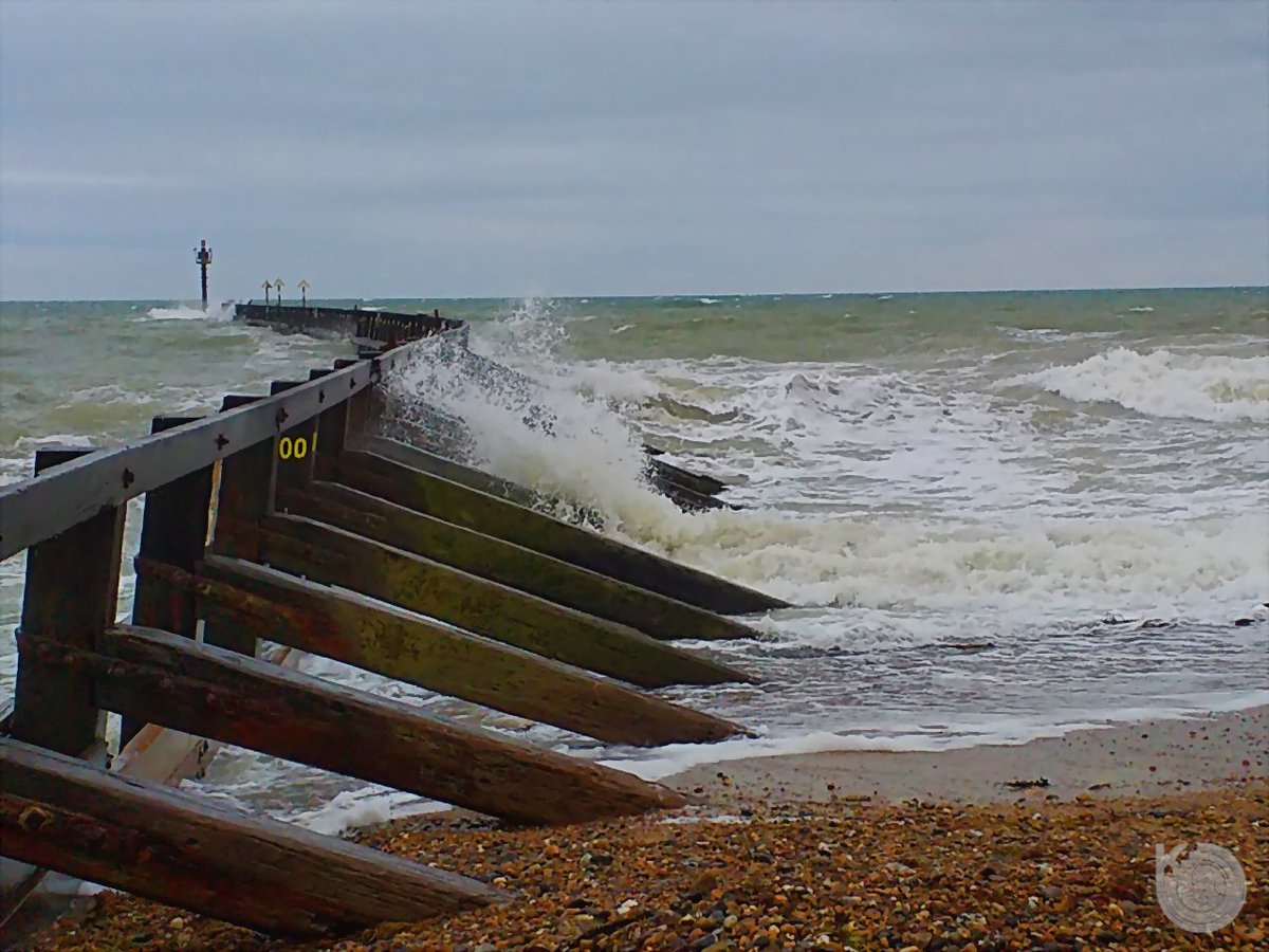 KentstepP's tweet image. Ok latest photos taken today during the bad weather down at West Beach, got some good shots. enjoy - set 1
