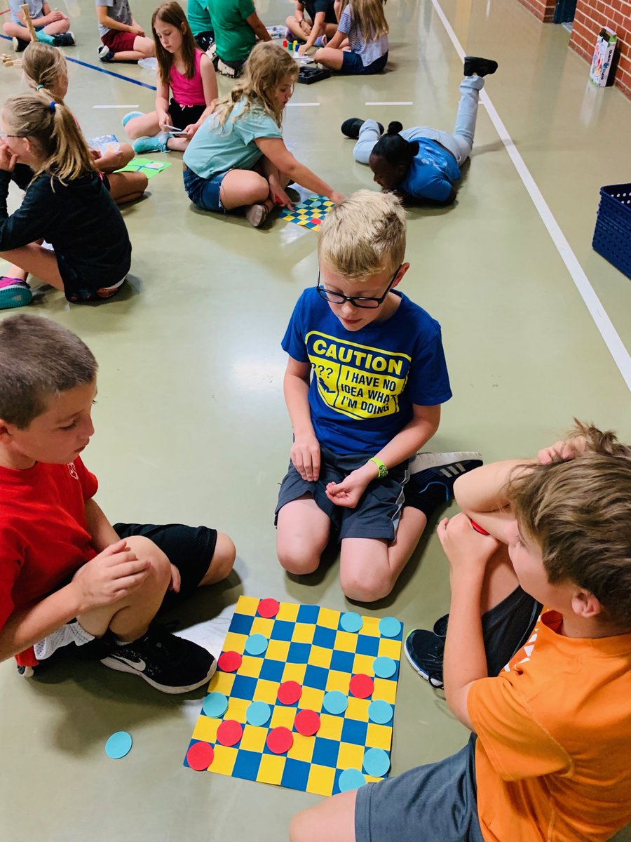 KCS_Jefferson's tweet photo. Today’s RAD Friday is about cooperative learning and enrichment activities! #learningisfun and #wearerad https://t.co/OLUwvo56VD