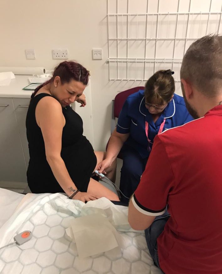 louise7330's tweet photo. Two years ago today my best friend was at the wonderful @MFT_SMH preparing to give birth to a beautiful blue eyed boy! Fabulous midwives who gave her the birth she wanted #birthingpool #NHS #thankyoumidwives https://t.co/mQ7l4DxtqX