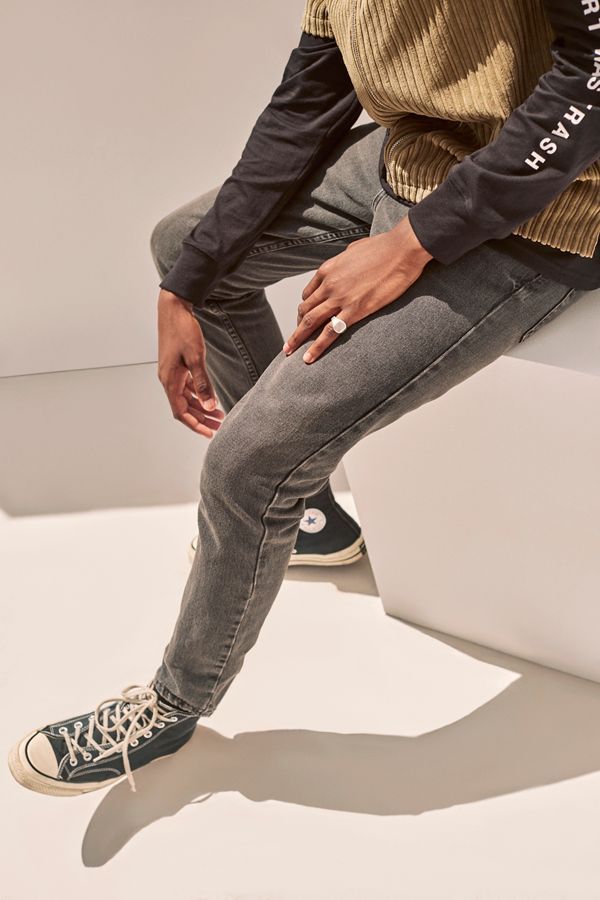 UnderCostLists's tweet photo. BDG Stonewash Black Slim Jean On Sale For $20!

Retail $50, discount taken in cart -> https://t.co/FG9zUsb43I https://t.co/mGnBc6X8FX