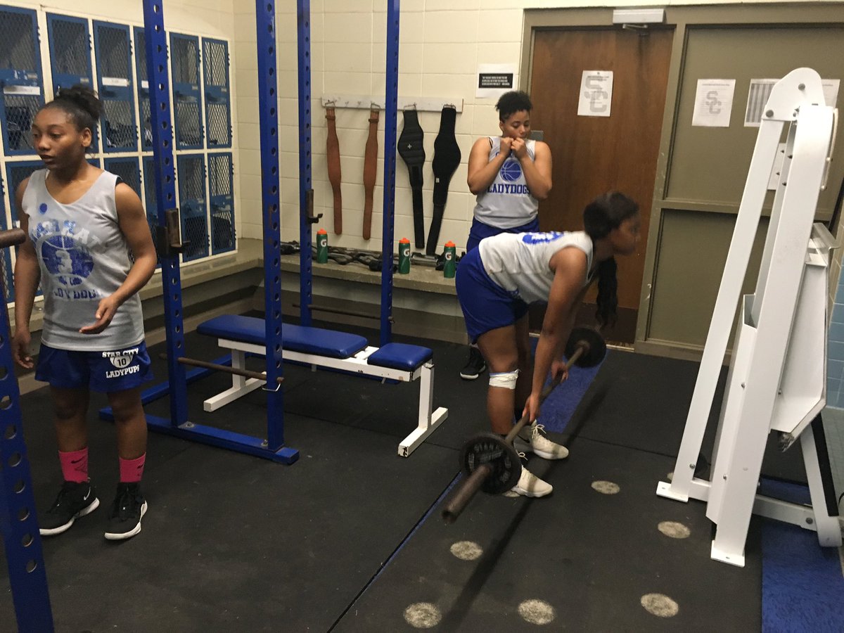 SCLadydogs's tweet photo. We had a very good first week back to school The Ladydogs are working hard. #AllinTheHeart https://t.co/n071yyFnnE
