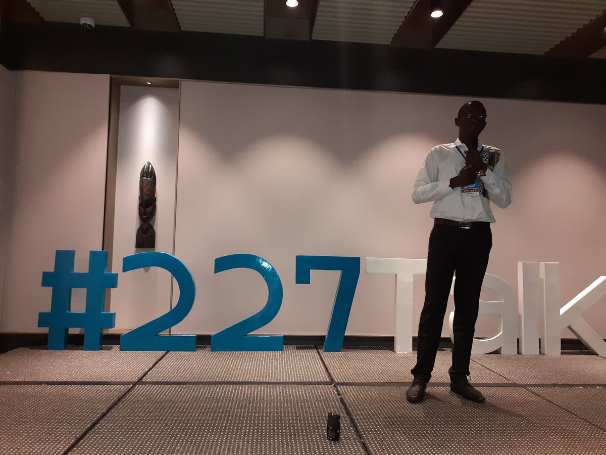 ToudaKaka's tweet image. #227Talks est un véritable école d'information et de formation pour les jeunes du #Niger. 
"l'encadrement à la base d'un enfant prédestine sa réussite" dixit le speaker venu de #Maradi