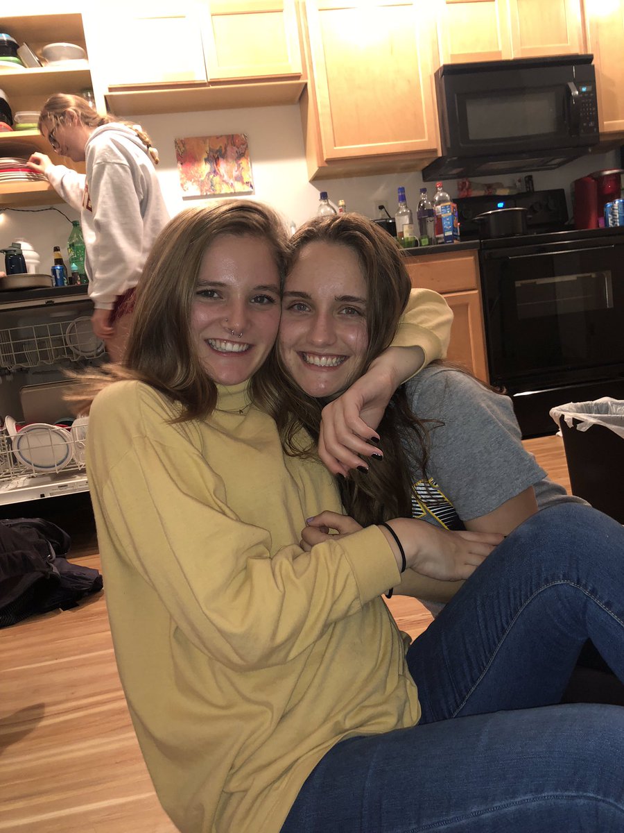 kat_warnken's tweet photo. Happy birthday aves! Thanks for sharing pizza and crying with me. Can’t wait to live together💗 https://t.co/o4kC8ix4LN