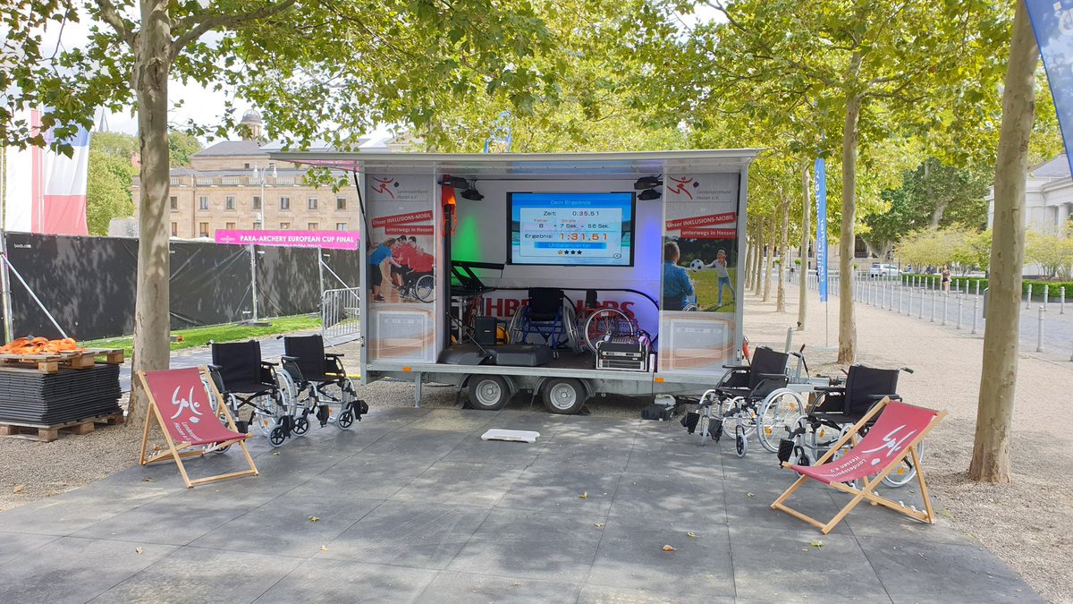 Will_Sonnenberg's tweet photo. Wir vom #TeamInklusion @MarcMercurio1 @kkmidt @lsb_hessen sind mit dem #InklusionsMobil heute schon in @Stadt_Wiesbaden zur Vorbereitung für  den paralympischen Europacup Finale im Bogensport @DSB_de
31 Sportler aus zehn Nationen nehmen in Wiesbaden teil.
Morgen geht es los! https://t.co/cmuPPZps74