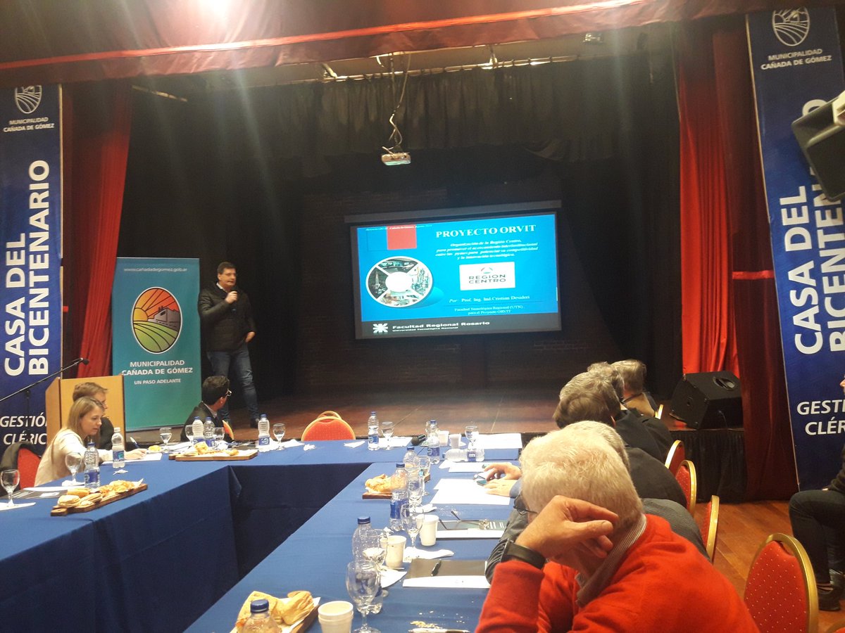 datsantafe's tweet photo. ✔Ahora presentes en el foro de la #orvit
Vinculando la @datsantafe con instituciones del sistema de CT, asociaciones empresarias, comunas y municipios. https://t.co/B722Ezpg7w