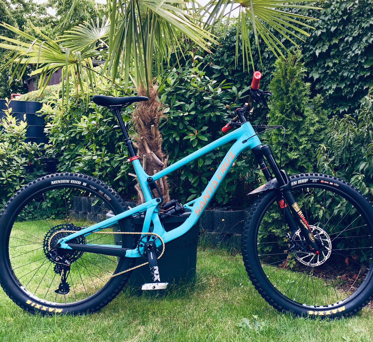 LuJoOutdoor's tweet photo. Neues Bike @santacruzbikes BRONSON AL!! Ein paar kleine Modifikationen habe ich bereits vorgenommen! #santacruzbike #mountainbiking #bronson #santacruzbronson @World_Enduro @enduro_mtb_mag https://t.co/ZDANJouwPv