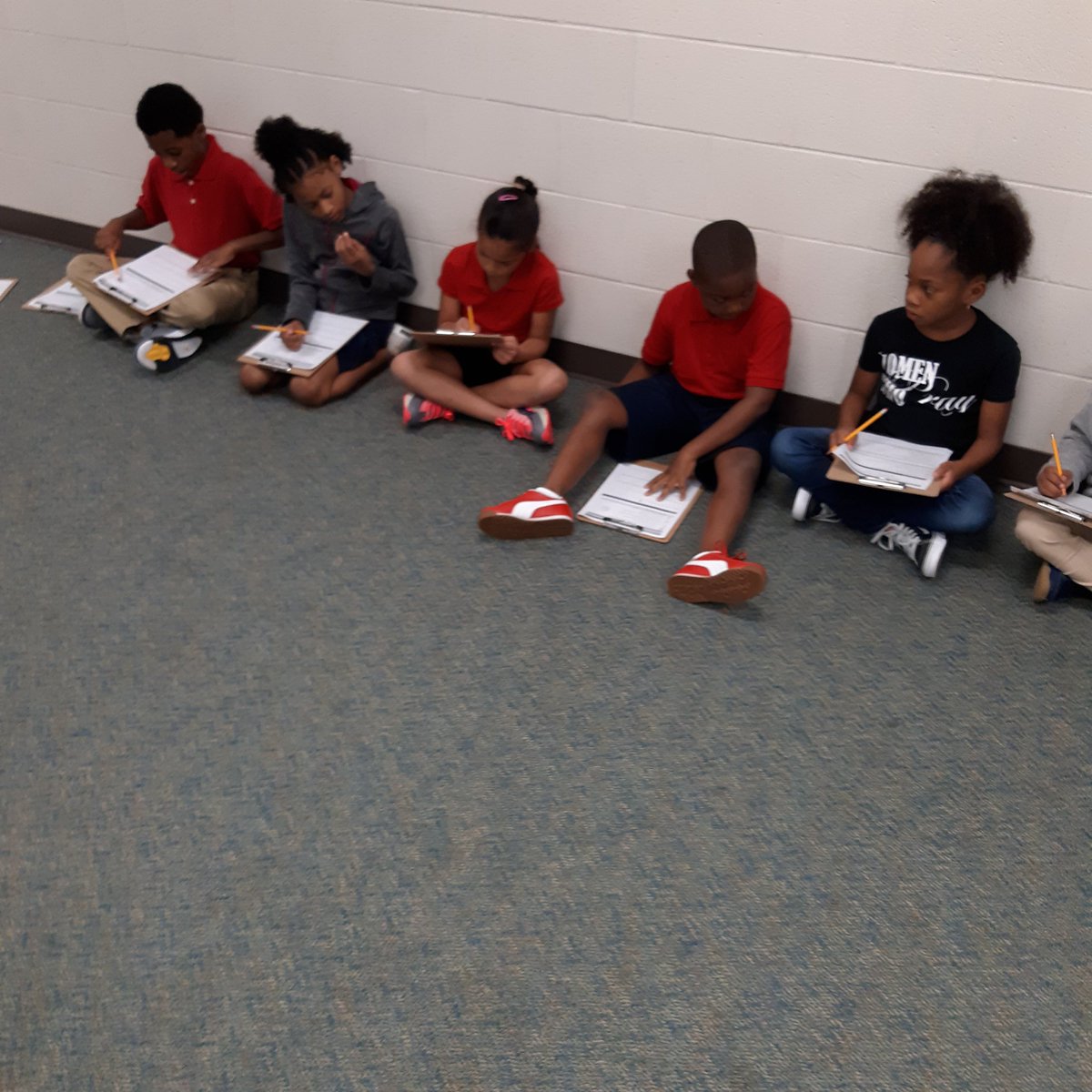 CDubyaG43's tweet photo. Completing Learning Styles Inventories while waiting for the restroom. #First5Days #EngagedinLearning @MajorElementary @SpringISD_Curr @keidrawill @ https://t.co/a43xL4IY0q
