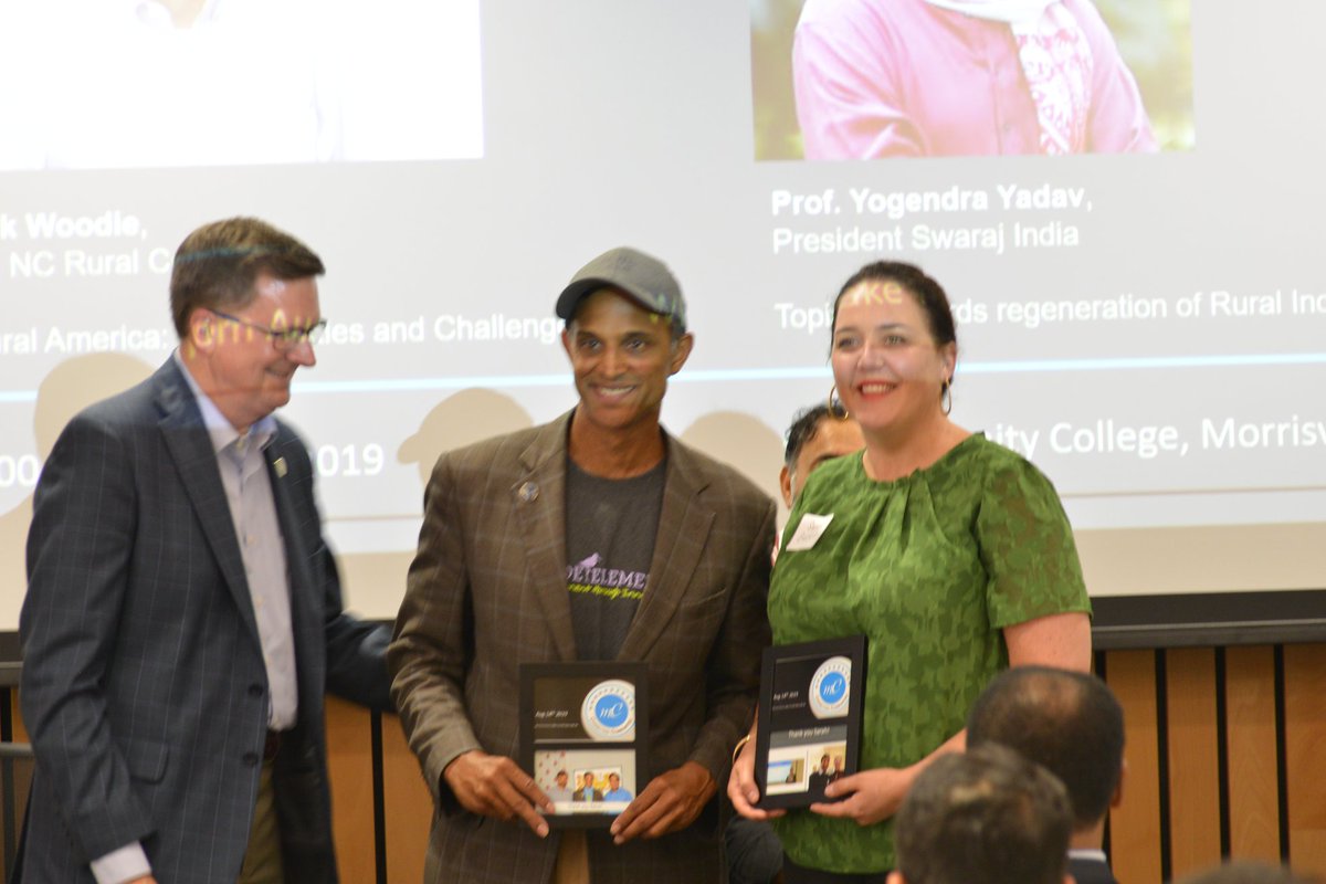 mConnect tweet media