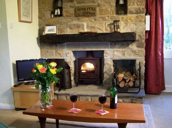 TheHolidayCots's tweet photo. Locka Old Hall Cottage is the perfect base to return to after a day out exploring the stunning area surrounding this holiday cottage.
Sleeps 1-4
https://t.co/FO7IzTTp27
#Holiday #Explore #Walking #Hiking #PetFriendly #Rural #Countryside #Arkholme #Carnforth #Lancashire #UK https://t.co/JAxgsAVW8F