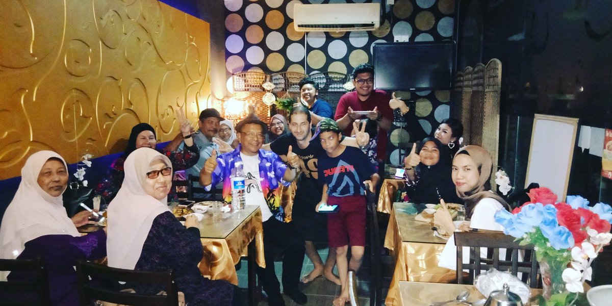 LangkawiAin's tweet photo. 16/8/2019 Thank you for coming to Ain Arabia Restaurant! Our Happy customer! Sorry tonight we closing early because everything was finish.. Today full house!! Sorry to all customer who come and we cant served you! See you again :)
#Arabic #Restaurant #mataam #Kuah #Langkawi https://t.co/QKqaEmOgUi