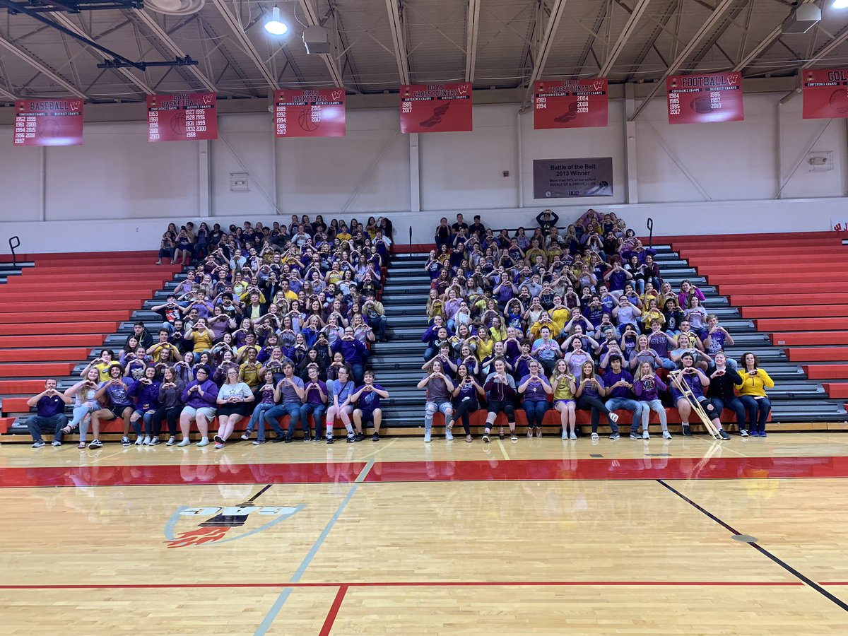 WoTownNation's tweet photo. Our thoughts go out to TBHS during this tragic time💜💛 @ADWarrenton https://t.co/uNn1ehX6hR