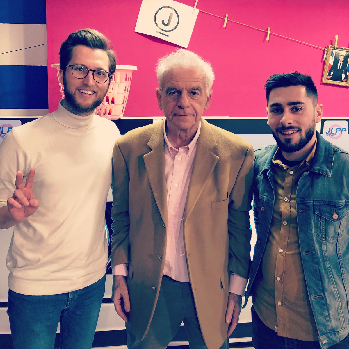 RotterdamesOff's tweet photo. L’été c’est aussi l’occasion de revenir sur les moments qui nous ont marqué, comme de venir sur le plateau de l’émission #JLPP sur @IDF1Officiel présenté par #Jacky (qui fut l’attaché de presse de Serge Gainsbourg, rien que ça...)! Un grand merci aux équipes. 📺 https://t.co/jEQ7UUcmFf