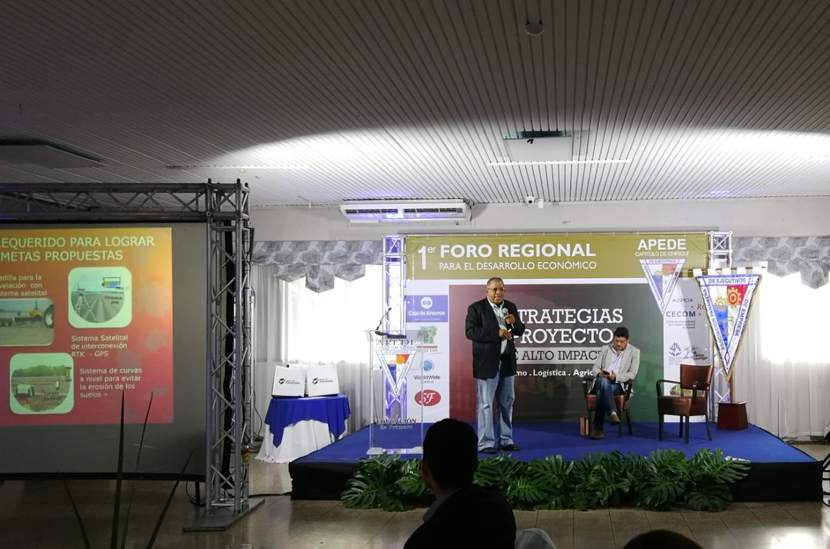 En el marco del I Foro para el Desarrollo Económico, Estrategias y Proyectos de Alto Impacto organizado por <a href="/apede_chiriqui/">Apede_Chiriquí</a>  se presenta Ier Proyecto para el Incremento de la Productividad de Arroz por Gerardo Escudero-IICA y Nodier Díaz-FEDAGPA <a href="/IICA_PANAMA/">IICA-PANAMA</a> <a href="/Analmo07Analmo/">analmo</a>