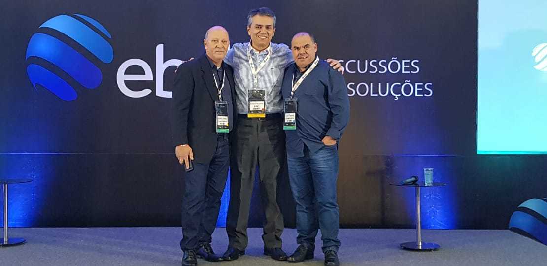 FFCSFin's tweet photo. Um pouco mais desse momento tão especial que aconteceu ontem! Durante o Retailed FS 2019, a FFC foi homenageada pela @ebdicorp por ter participado de todas as edições do evento e pelas relevantes contribuições com o mercado de serviços financeiros no varejo. https://t.co/CyOS1Z35zx