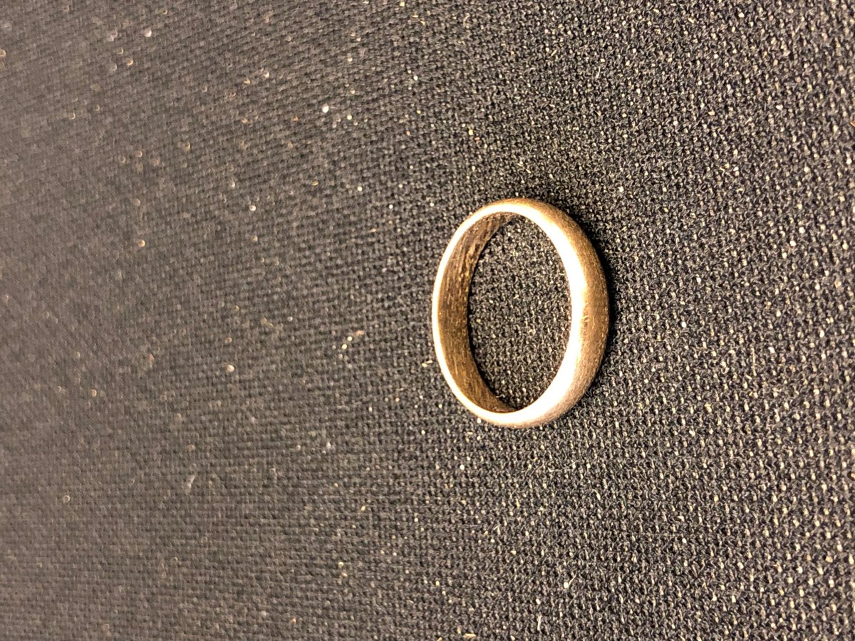 7OnYourSideNY's tweet photo. We just opened our viewer mail and we discovered a letter sent to us by a viewer with a ring that they found in New Rochelle. The ring has engravings in it with a date and initials of the couple. If you know any info about who this ring belongs to, please message me! Thank you! https://t.co/ReKQqWsCnK