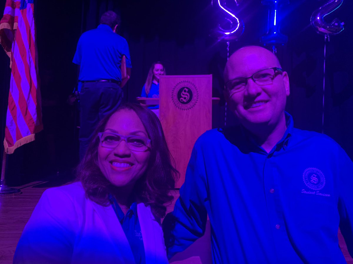 Suessaphone's tweet photo. Listening to @drmarciatate start our school year with the power of positivity. Smiles and laughter all around. #SheldonISDConvocation2019 @SheldonISD https://t.co/y4HUKYlW4a
