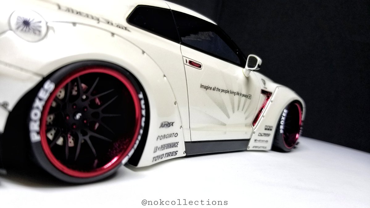 NoKCollections's tweet photo. Flashback Friday to this old shot I took of my first LB GTR model. My first widebody model in fact 🤩

#ignitionmodels #nissangtr #nissan #gtr #r35 #libertywalk #lbworks #lbperformance #libertywalkkato #libertywalknation #lbstance #toyotires #proxes #airrexsuspension #airrexusa https://t.co/8AlV32UPOI