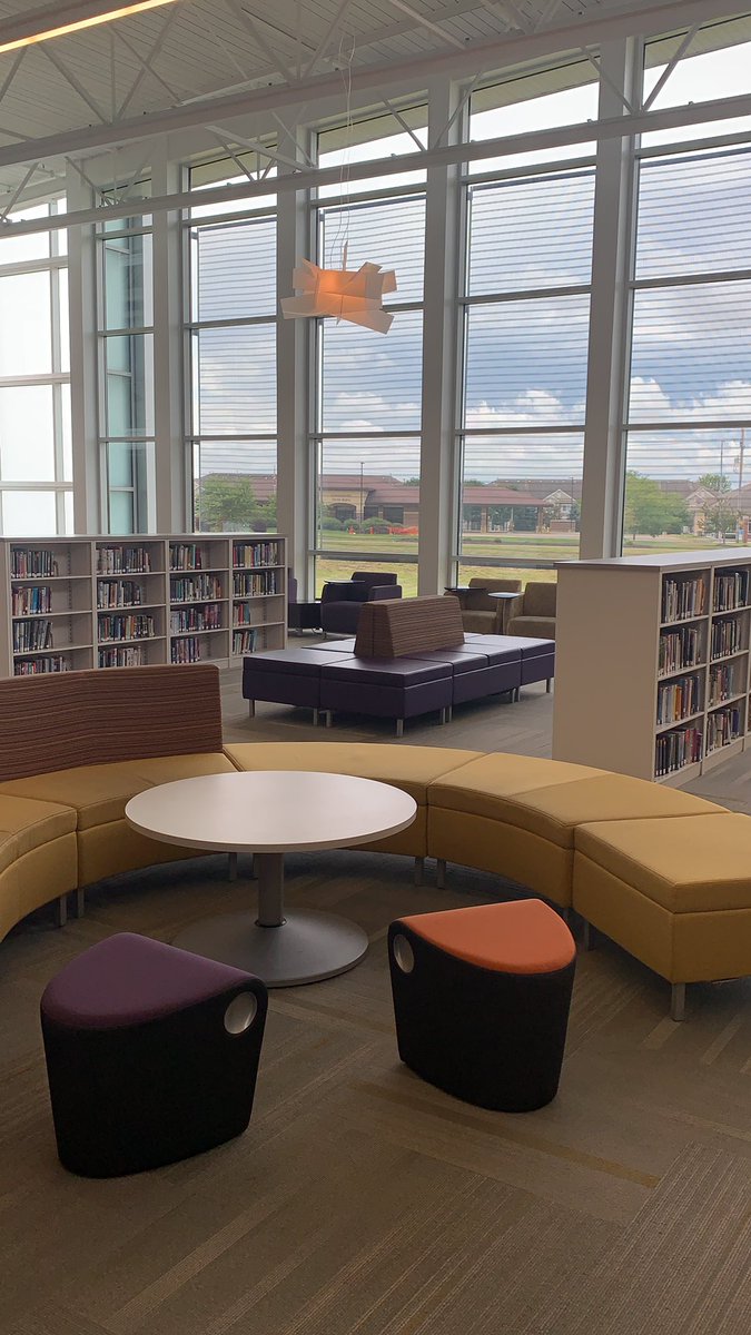 MrsMCurry's tweet photo. This is a space where I hope to collaborate with my colleagues.  #whslearningspaces @IC_WHS https://t.co/tRuET1DvVB