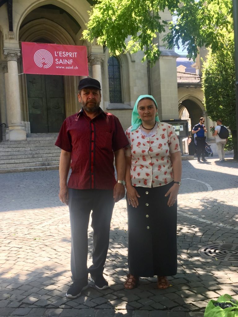 Bâtir un avenir pour une famille en Roumanie (1/4) santegidio.ch/2019/08/batir-…