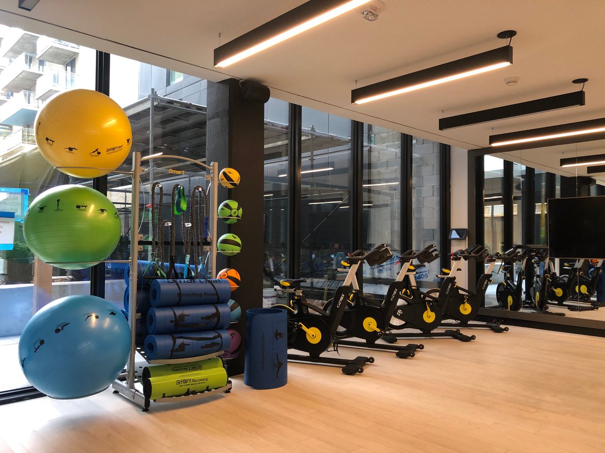 CentreCourtInc's tweet photo. 24-hour gym access, 7 days a week. Ditch the gym membership when you call #411Church your home. 

411 Church features a fully equipped fitness facility of approximately 7,000 sq.ft. #CentreCourtStory https://t.co/PBGSrLKimj