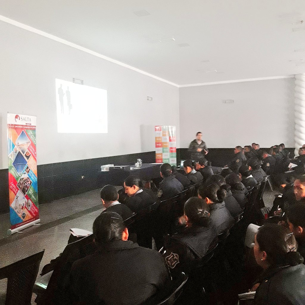 BureauSalta's tweet photo. Junto a @turismoSLA capacitando a los aspirantes de la #Escuela de Suboficiales sobre el #Turismo y #TurismoDeReuniones desarrollando de esta manera el #ProgramaHospitalidad https://t.co/R4cFxDyKXq