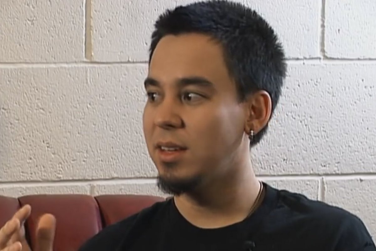 Baby Fluff: with careful handling, Fluff grows soft, healthy and beautiful. Probably the first historically documented appearance of Fluff the way it is - natural, not affected by any external sticky colorful factors. Incredibly soft and cute.