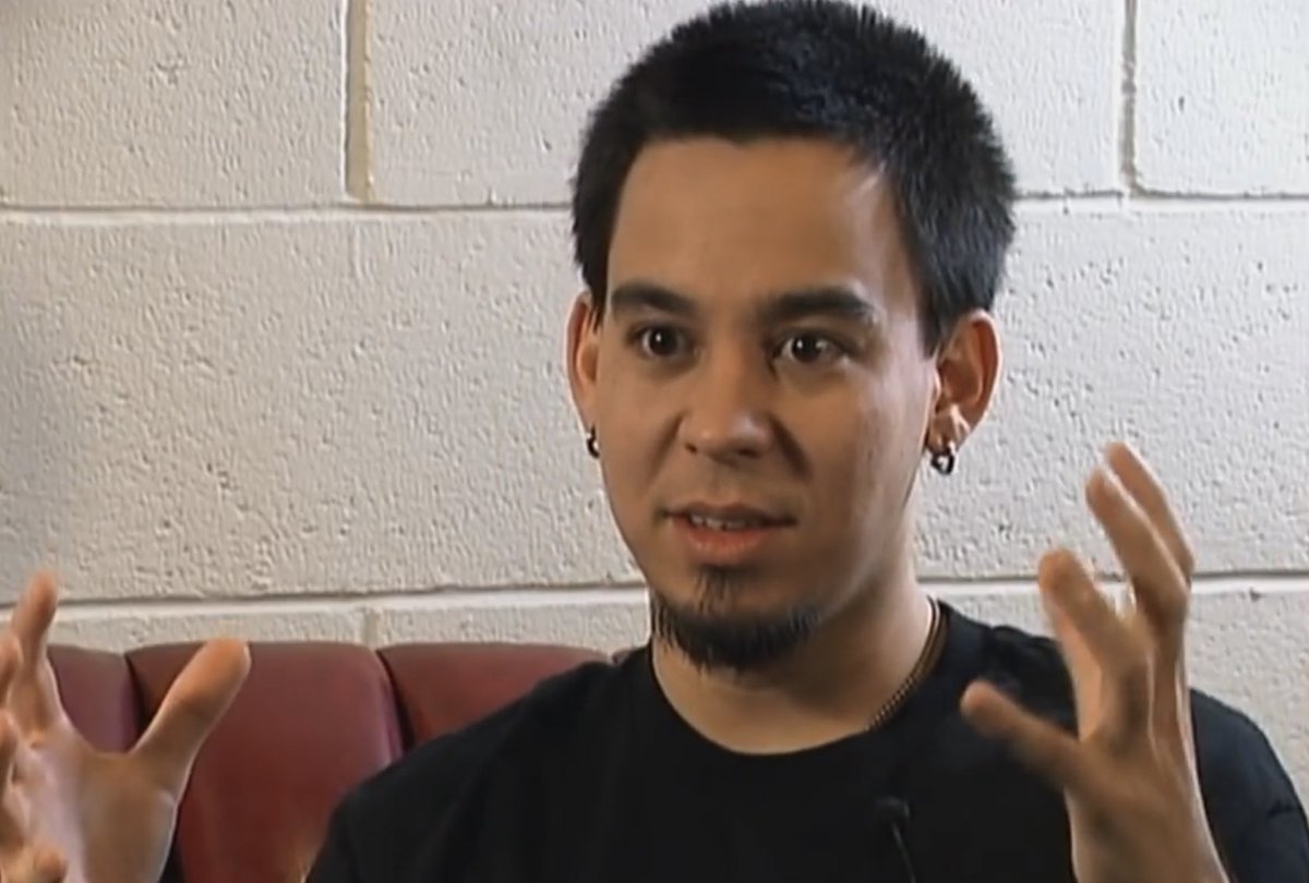 Baby Fluff: with careful handling, Fluff grows soft, healthy and beautiful. Probably the first historically documented appearance of Fluff the way it is - natural, not affected by any external sticky colorful factors. Incredibly soft and cute.