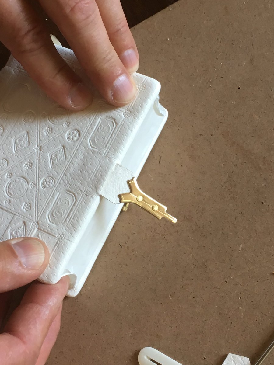 JimBloxam's tweet photo. The #monteproject 2019. ‘A study of small format bindings from fifteenth-century Germany and the Low Countries’. Day 5- making and attaching the clasp, catch-plate and strap-stay #SHAUN_TH0MPS0N #culconservation #conservation #bookstructures https://t.co/YIvZ9QslmW