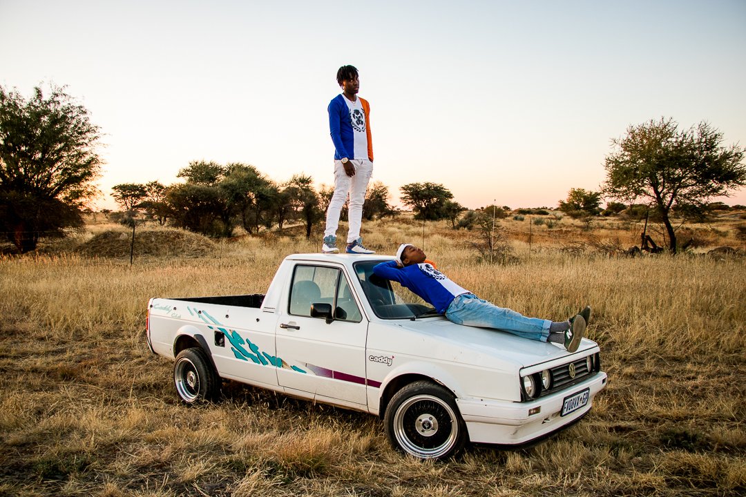 Kasi_Threads's tweet photo. The Revolution Is Pulling Up On You This Summer, Swart Gevaar Style. 

📸: @WordArsonist (@tokgamophotography on IG) 

#KASIOLOGY #STREETWEAR #KASI #STREETCULTURE #SWARTGEVAAR #NORTHERNCAPE #GALESHEWE #KIMBERLEY https://t.co/hfJQIRMvj6