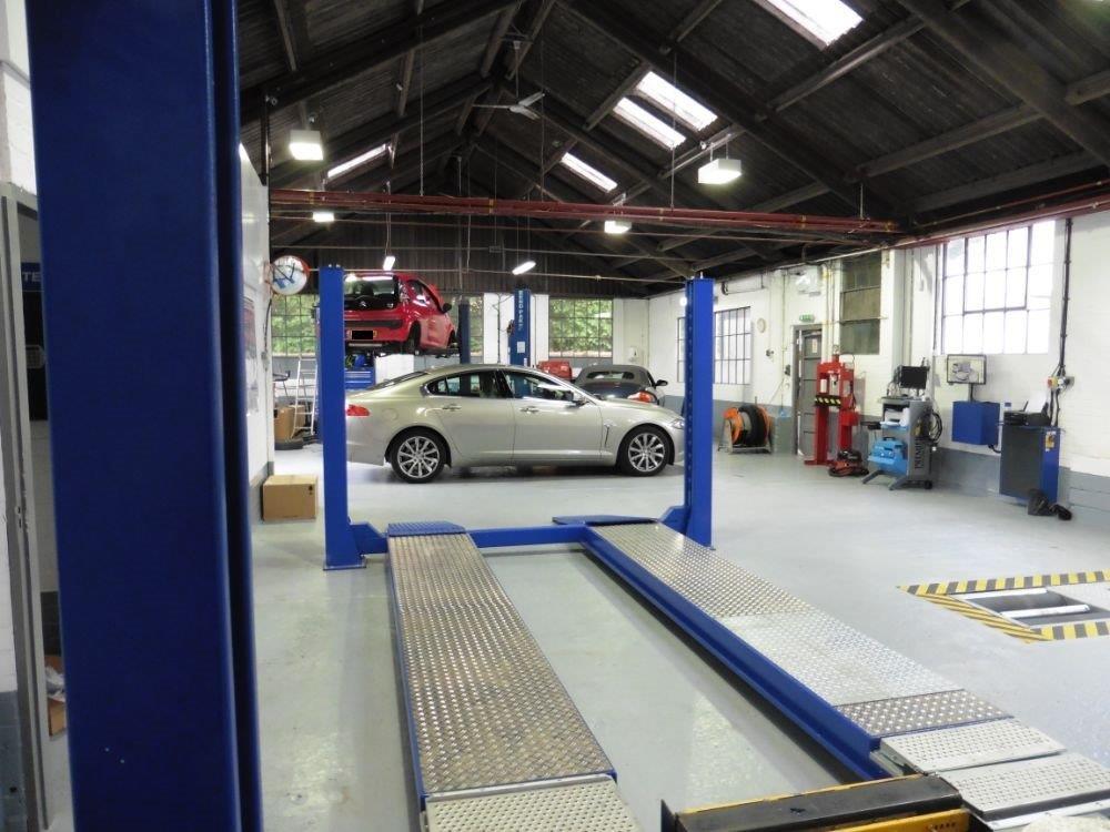 KatzAutos's tweet photo. 🔥🔥 At Katz Autos, #Farnham we offer a range of services from small smart repairs up to a full custom respray🔥🔥 Any job, big or small contact us today!

☎️ 01252 938938 📨 info@katzautoservicesfarnham.co.uk 🖥 https://t.co/hn3yf1IL7j https://t.co/wm0aHOTccf