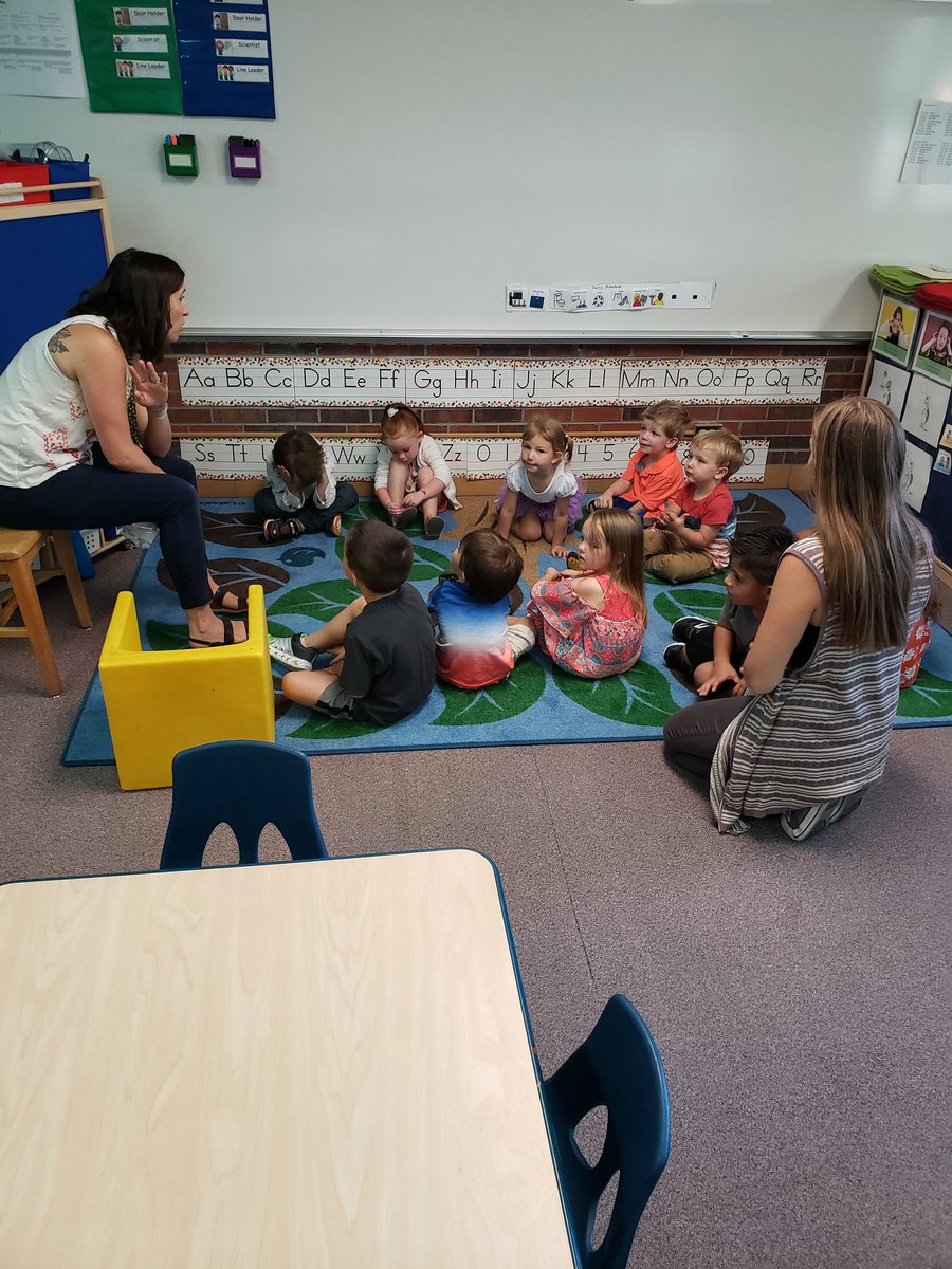 Preschool_VivES's tweet photo. First week of school!! Enjoying exploring our toys 😁🥰🏫
@VivianESJeffco @JeffcoSchoolsCo https://t.co/CUFZRTFCuc
