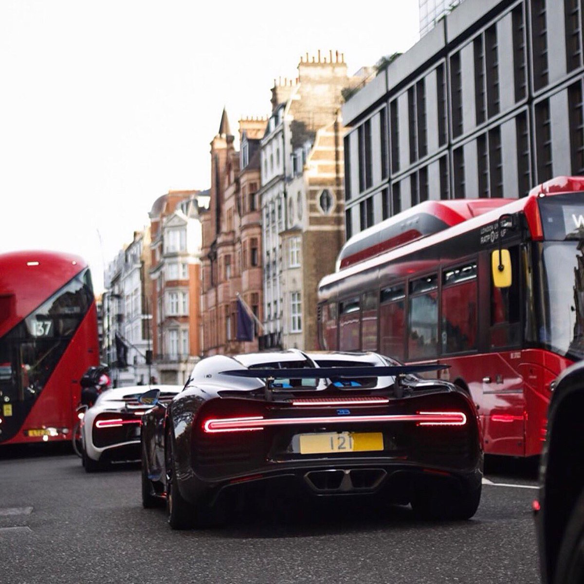 Supercarsoflondon tweet media